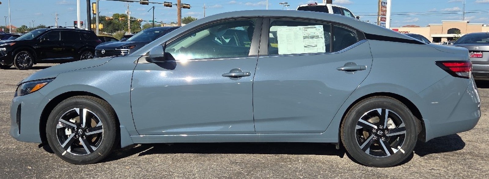 2025 Nissan Sentra — detail view